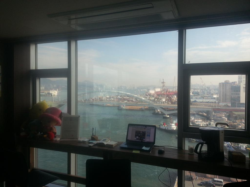 Aj House Hostel Busan Bagian luar foto