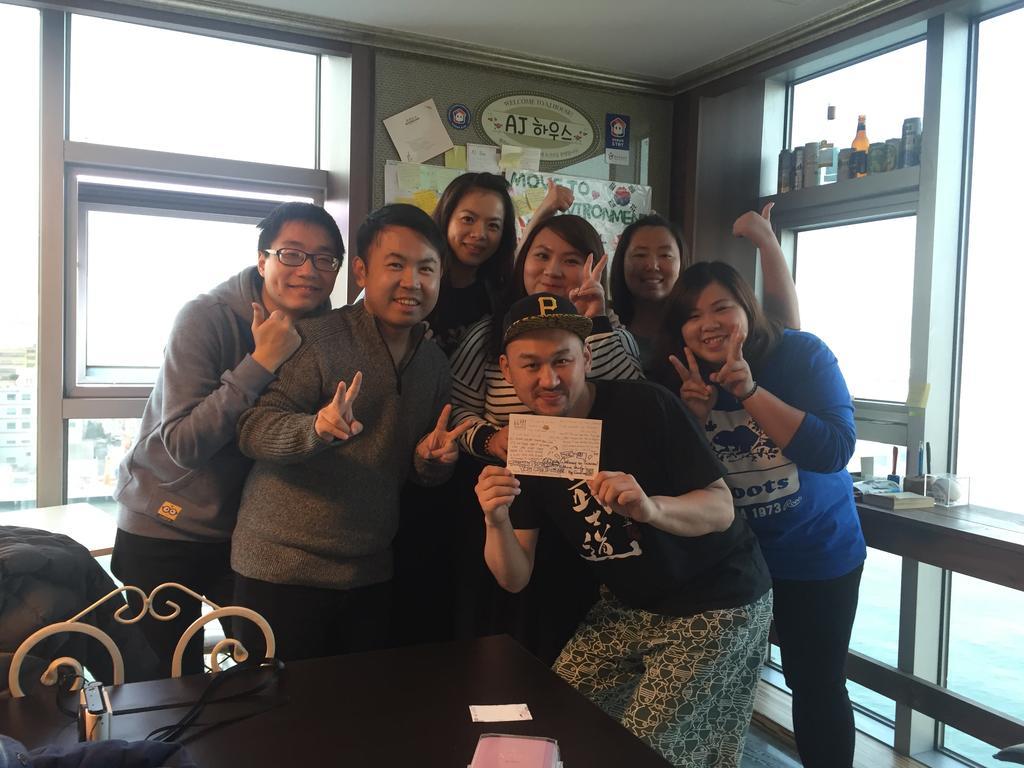 Aj House Hostel Busan Bagian luar foto