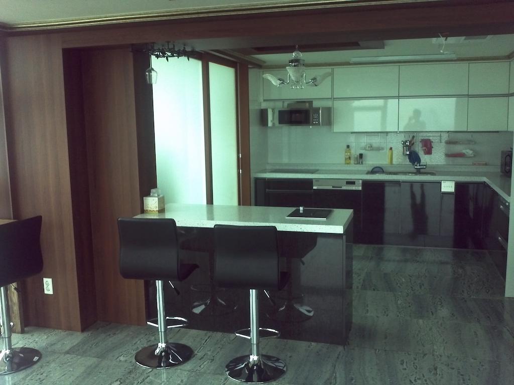 Aj House Hostel Busan Bagian luar foto