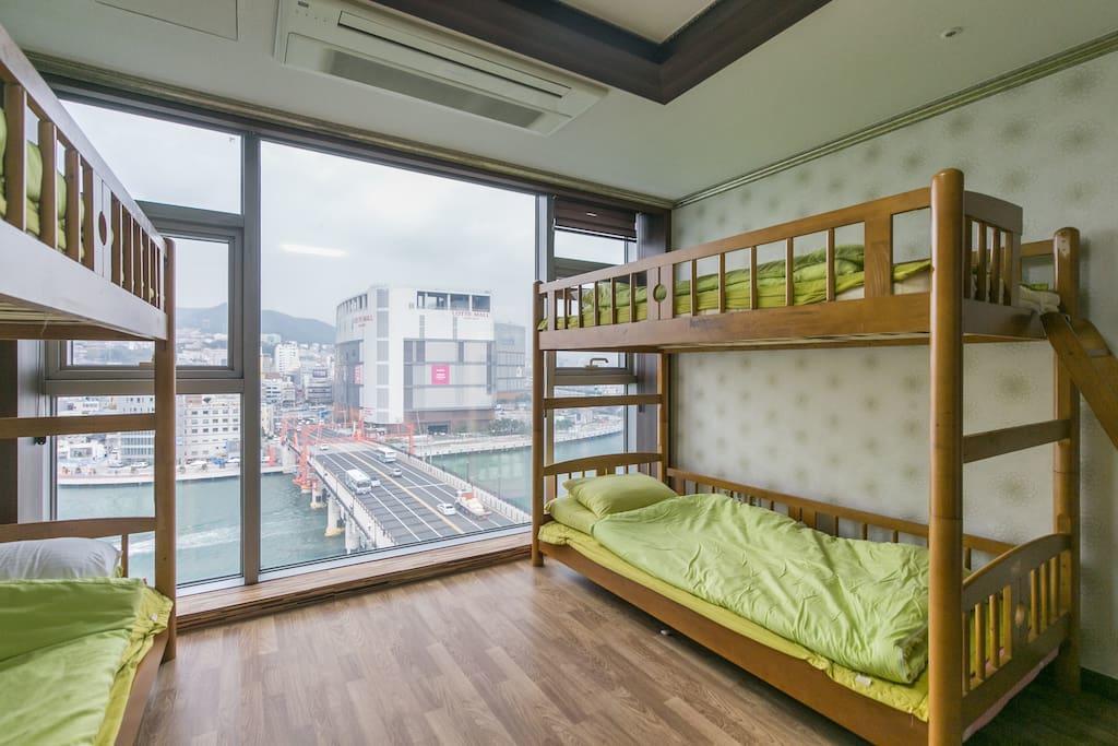 Aj House Hostel Busan Bagian luar foto