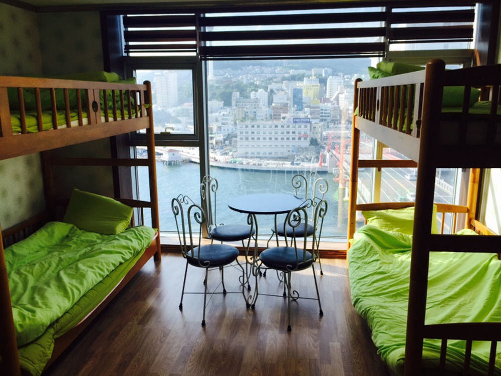 Aj House Hostel Busan Bagian luar foto